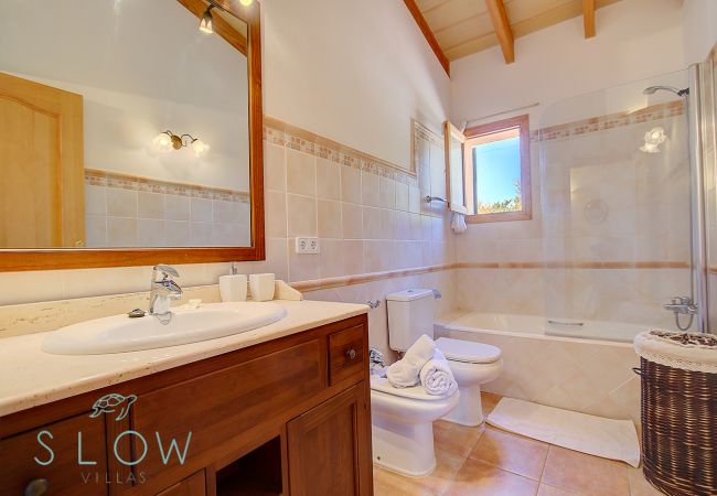Villa en Santa Maria del Cami - Villa Cas Frares by Slow Villas Villa en Santa Maria del Cami - Villa Cas Frares by Slow Villas
