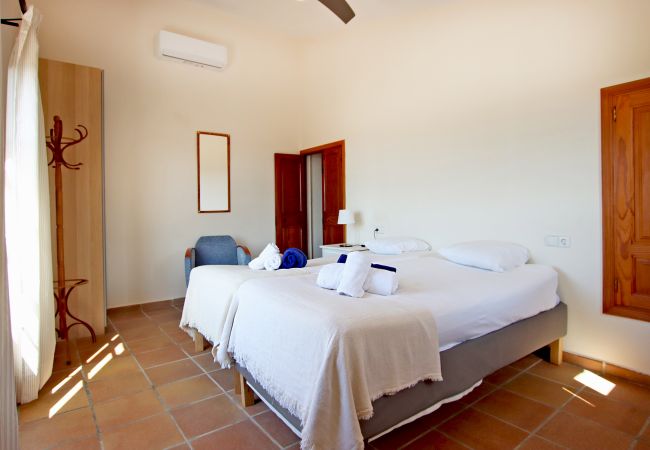 Chalet en Buger - Villa Can Massienet by Slow Villas Chalet en Buger - Villa Can Massienet by Slow Villas