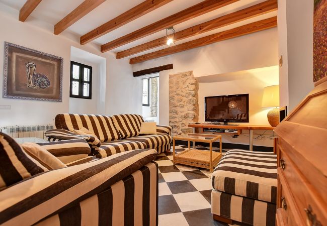 Villa in Selva - Villa Can Pulit by Slow Villas Villa in Selva - Villa Can Pulit by Slow Villas