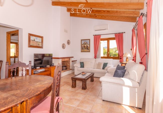 Villa in Santa Maria del Cami - Villa Cas Frares by Slow Villas Villa in Santa Maria del Cami - Villa Cas Frares by Slow Villas