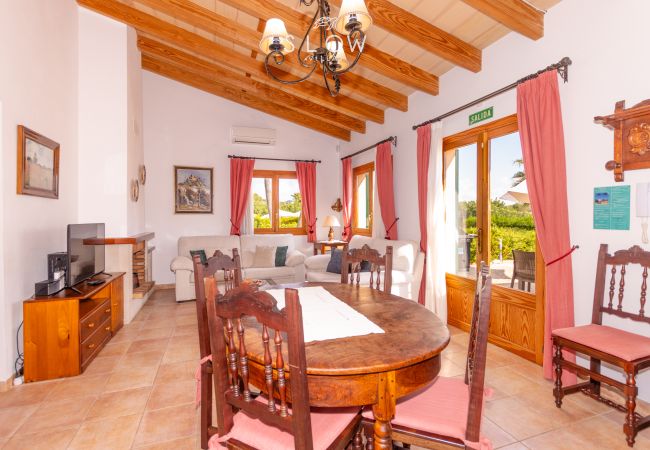 Villa in Santa Maria del Cami - Villa Cas Frares by Slow Villas Villa in Santa Maria del Cami - Villa Cas Frares by Slow Villas