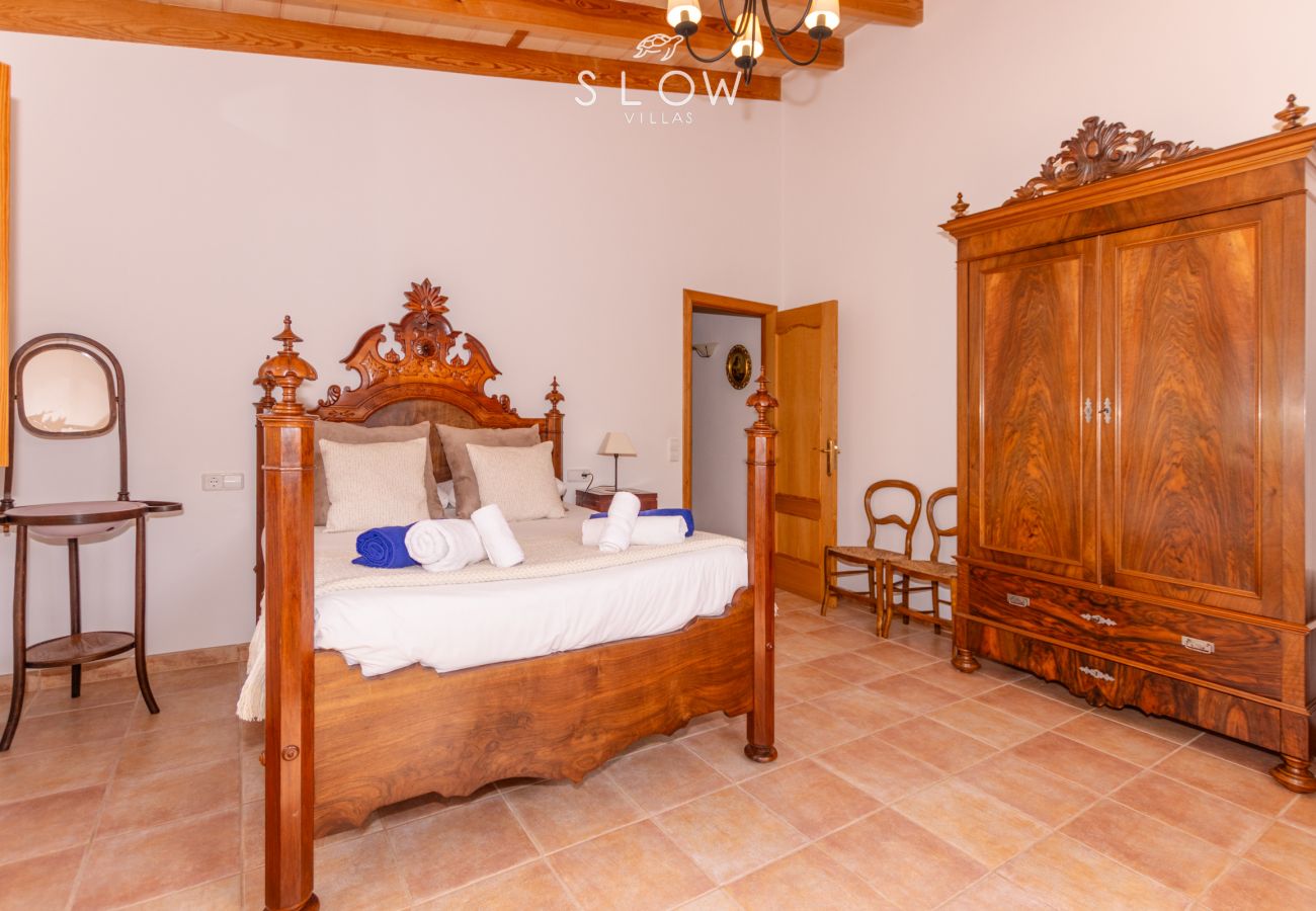 Villa in Santa Maria del Cami - Villa Cas Frares by Slow Villas Villa in Santa Maria del Cami - Villa Cas Frares by Slow Villas