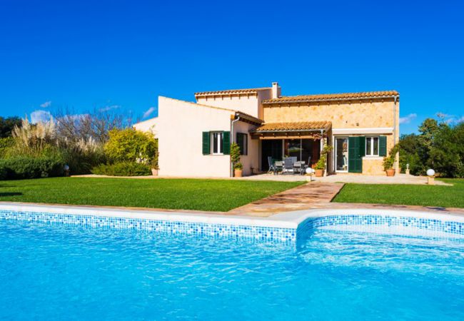 Chalet in Cas Concos Des Cavaller - Villa Son Pere by Slow Villas Chalet in Cas Concos Des Cavaller - Villa Son Pere by Slow Villas
