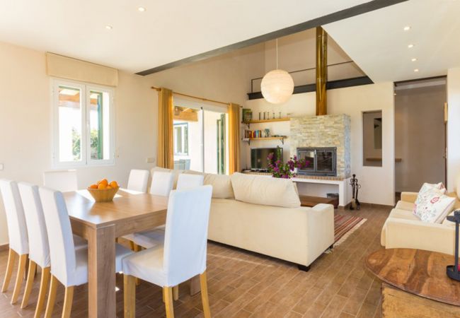 Chalet in Cas Concos Des Cavaller - Villa Sa Pau by Slow Villas Chalet in Cas Concos Des Cavaller - Villa Sa Pau by Slow Villas