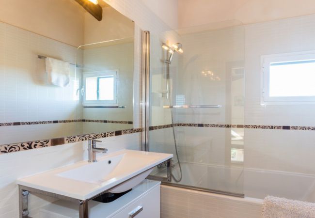 Chalet in Cas Concos Des Cavaller - Villa Sa Pau by Slow Villas Chalet in Cas Concos Des Cavaller - Villa Sa Pau by Slow Villas