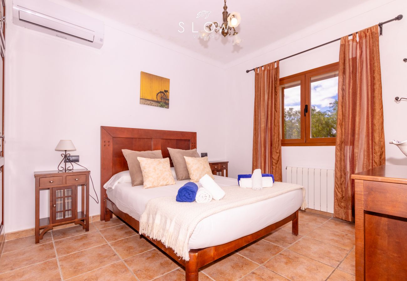 Villa in Santanyi - Villa Es Contes by Slow Villas