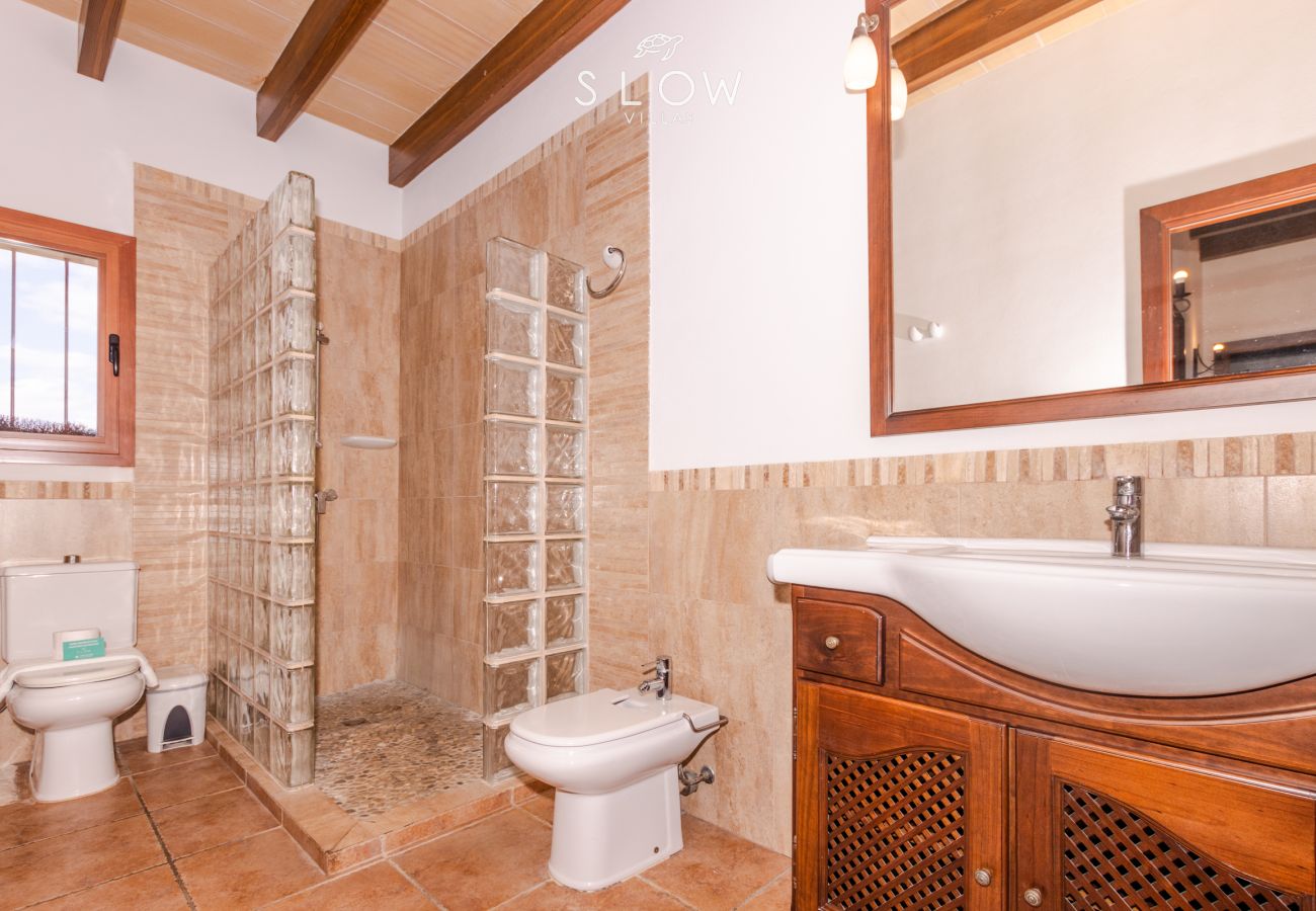 Villa in Santanyi - Villa Es Contes by Slow Villas