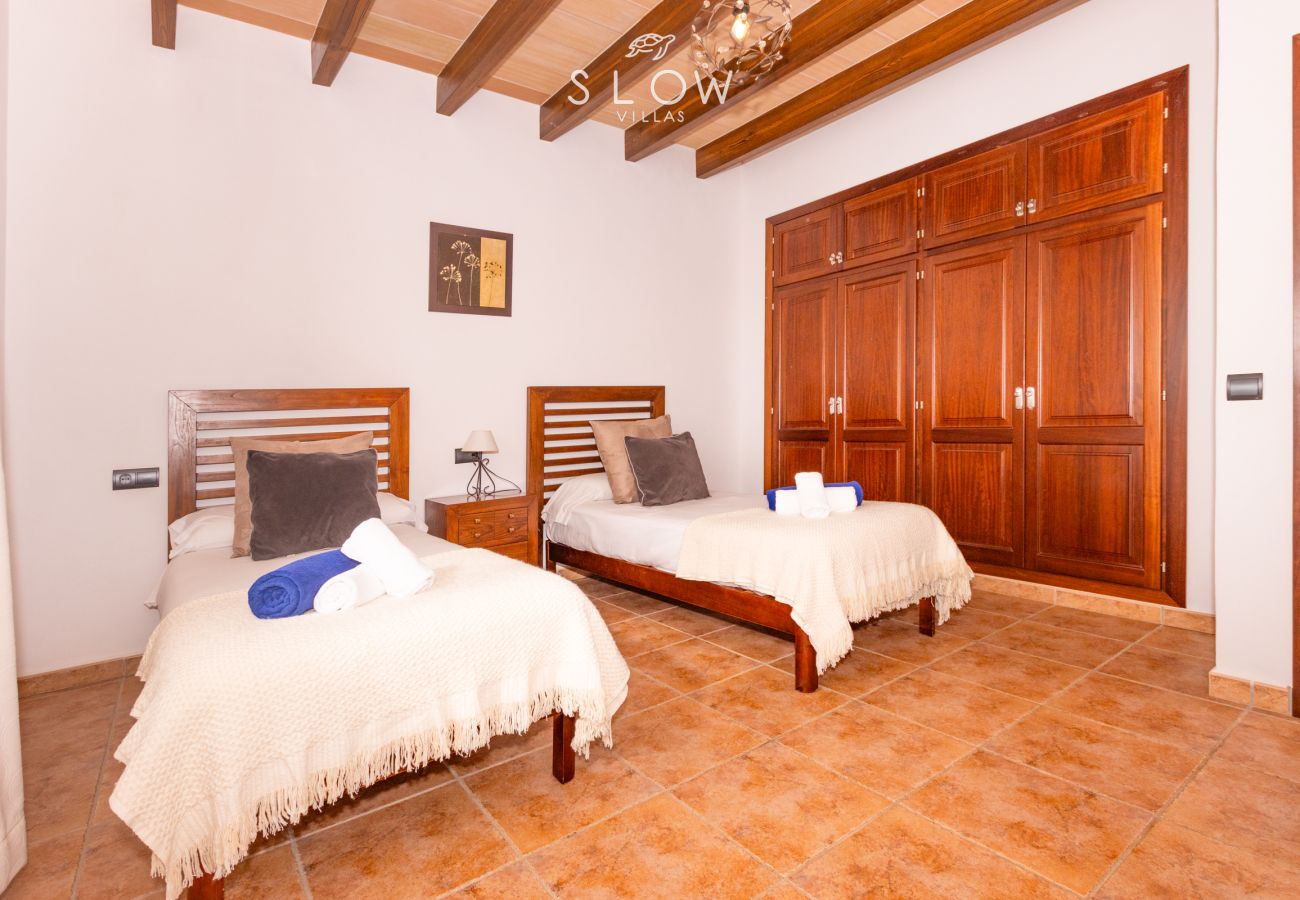 Villa in Santanyi - Villa Es Contes by Slow Villas