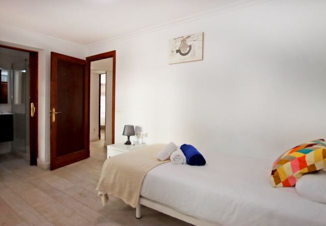 Chalet in Arenal - Villa Marbella by Slow Villas Chalet in Arenal - Villa Marbella by Slow Villas