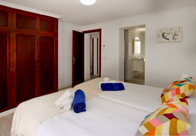 Chalet in Arenal - Villa Marbella by Slow Villas Chalet in Arenal - Villa Marbella by Slow Villas
