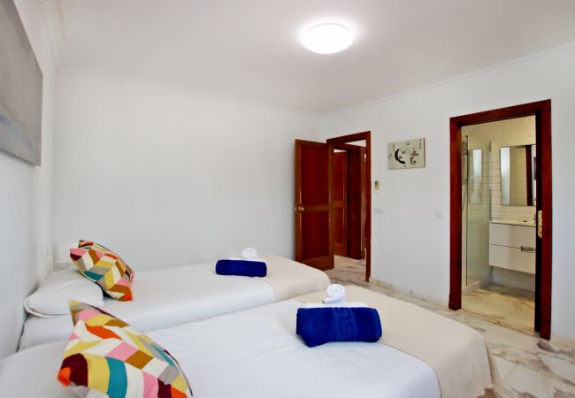 Chalet in Arenal - Villa Marbella by Slow Villas Chalet in Arenal - Villa Marbella by Slow Villas