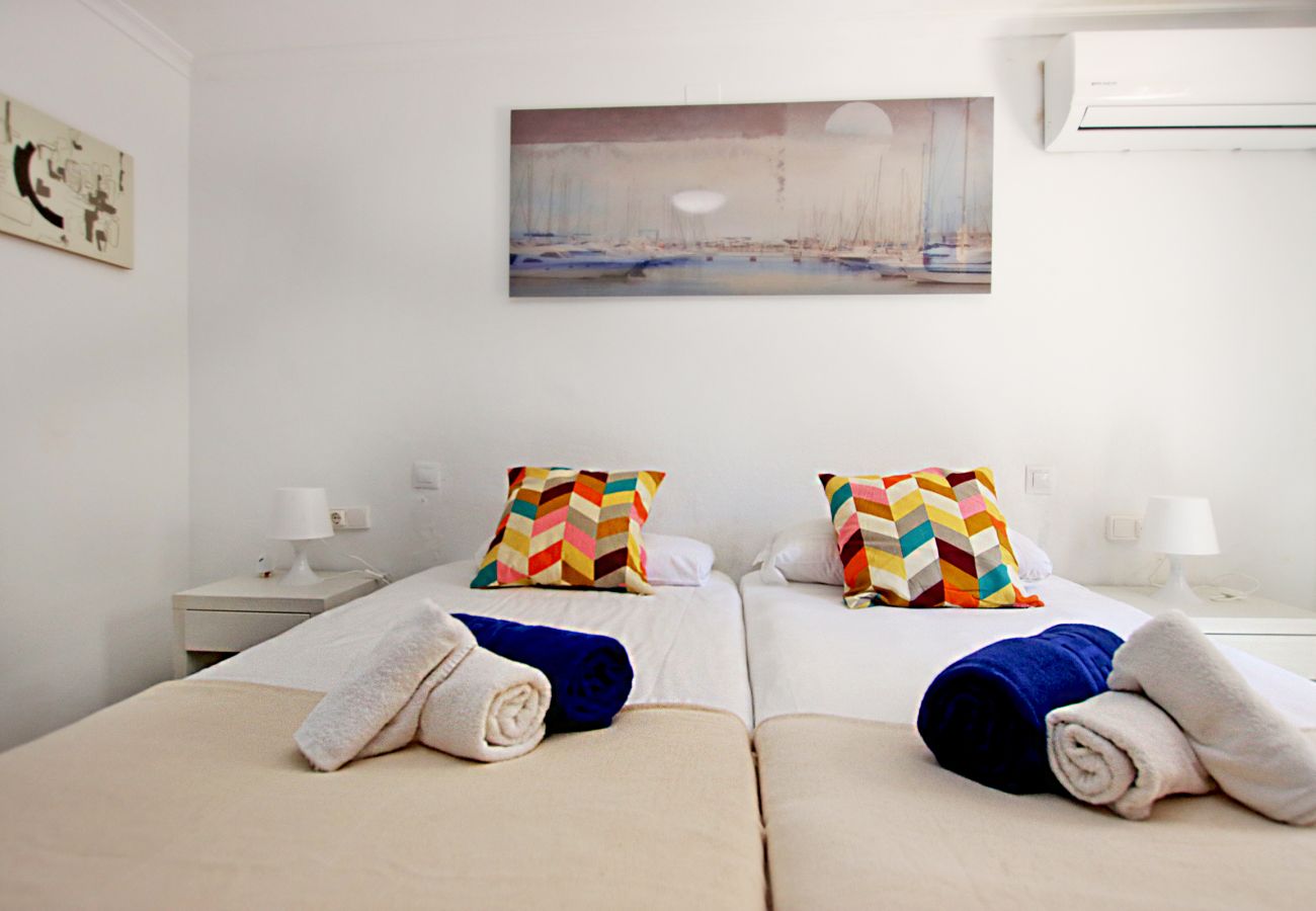 Chalet in Arenal - Villa Marbella by Slow Villas