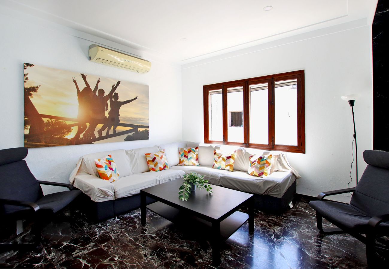 Chalet in Arenal - Villa Marbella by Slow Villas