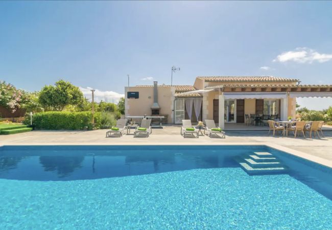 Villa in Sant Llorenç Des Cardassar - Villa Es Pla De Balafi By Slow Villas