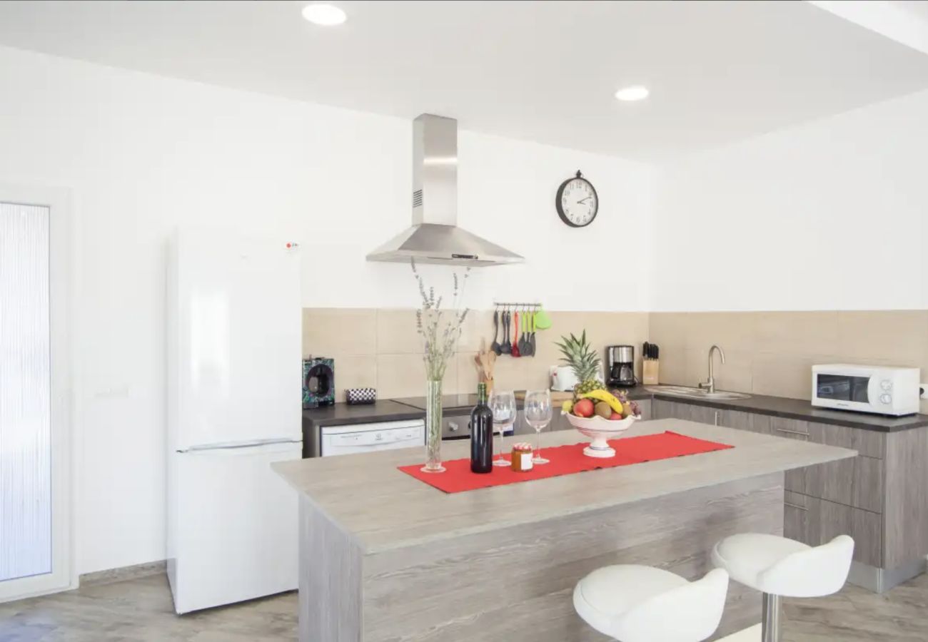 Villa in Sant Llorenç Des Cardassar - Villa Es Pla De Balafi By Slow Villas