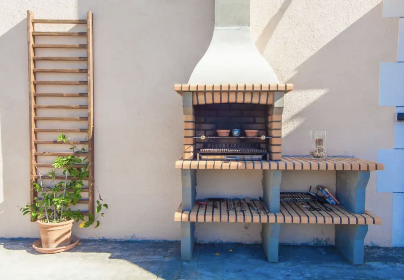 Villa in Sant Llorenç Des Cardassar - Villa Es Pla De Balafi By Slow Villas