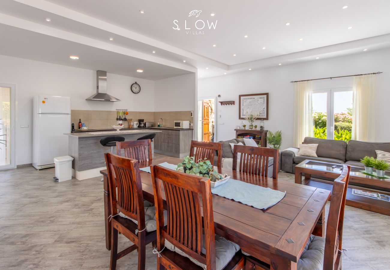 Villa in Sant Llorenç Des Cardassar - Villa Es Pla De Balafi By Slow Villas